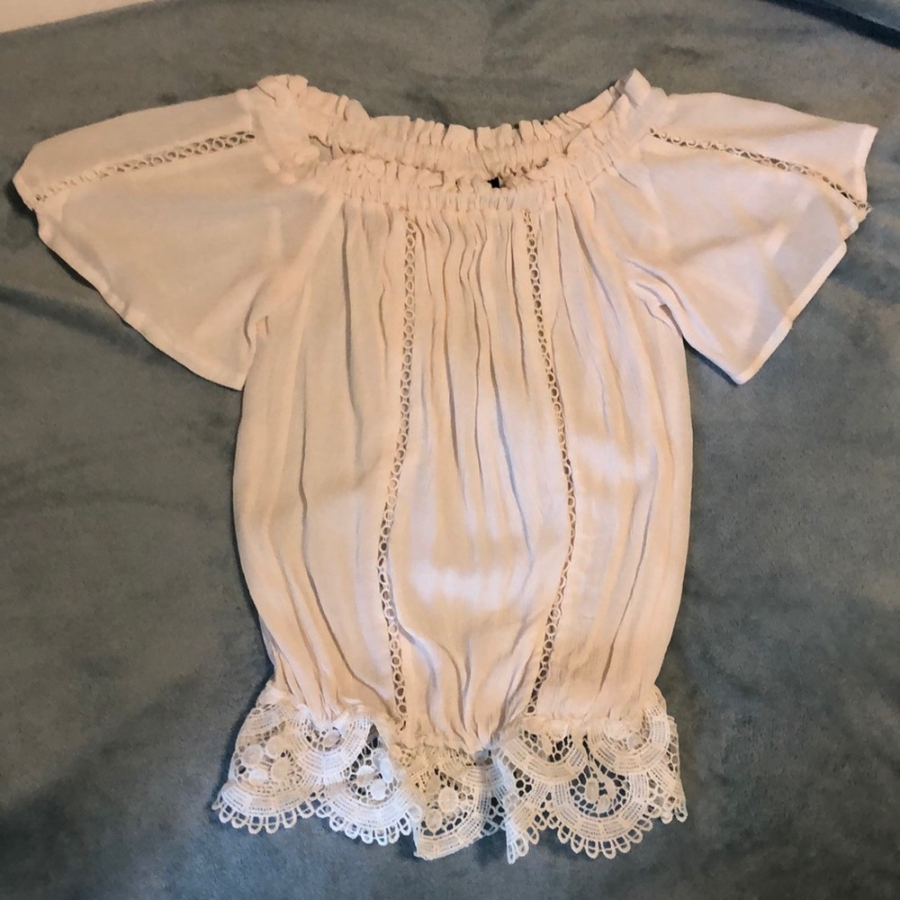 Rue21 Lacey Short Sleeve Blouse